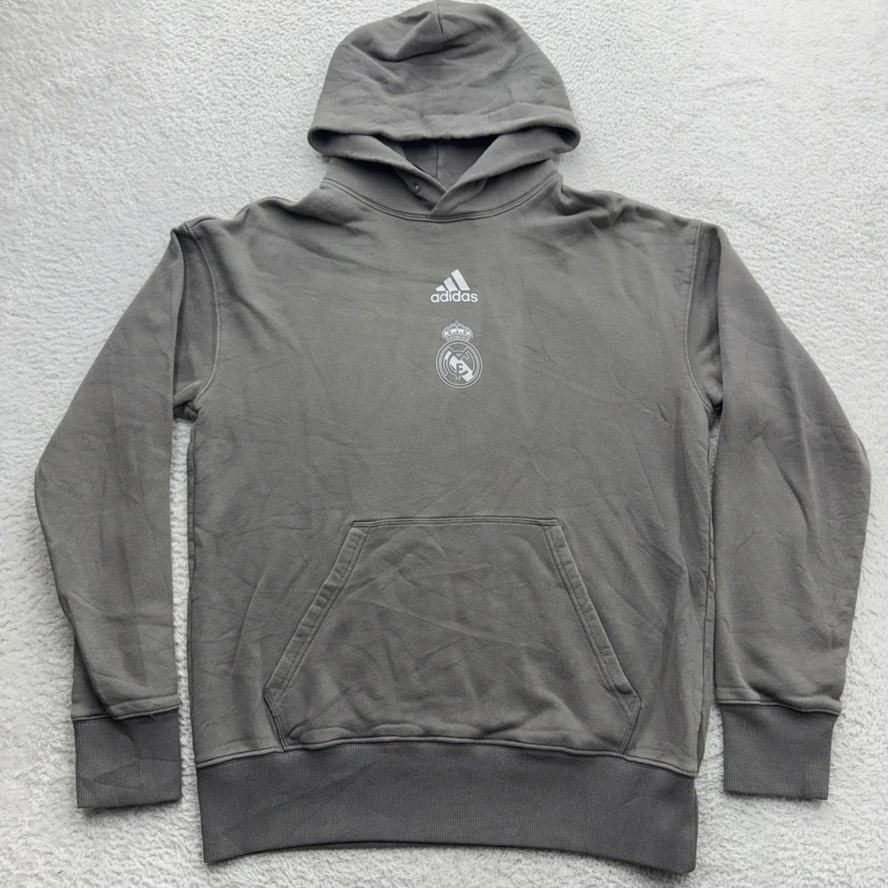 Adidas Real Madrid Mens Hoodie Charcoal Grey Soccer Graphic Sweatshirt Medium